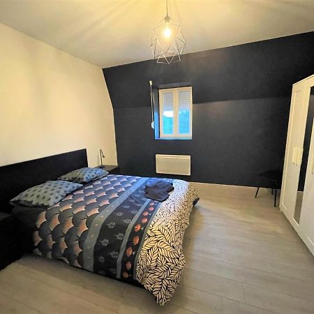 LE BOULARD : appartement en plein coeur du centre de Reims Extérieur photo